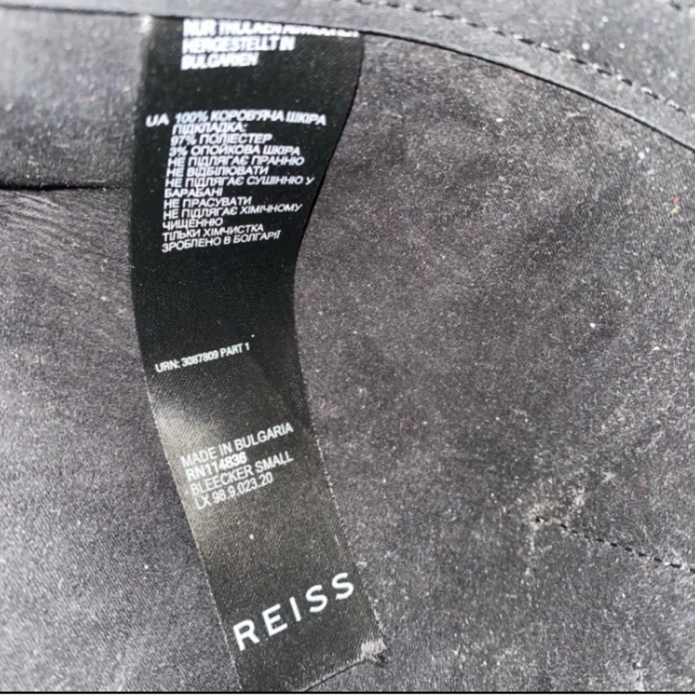 Reiss reposhing this